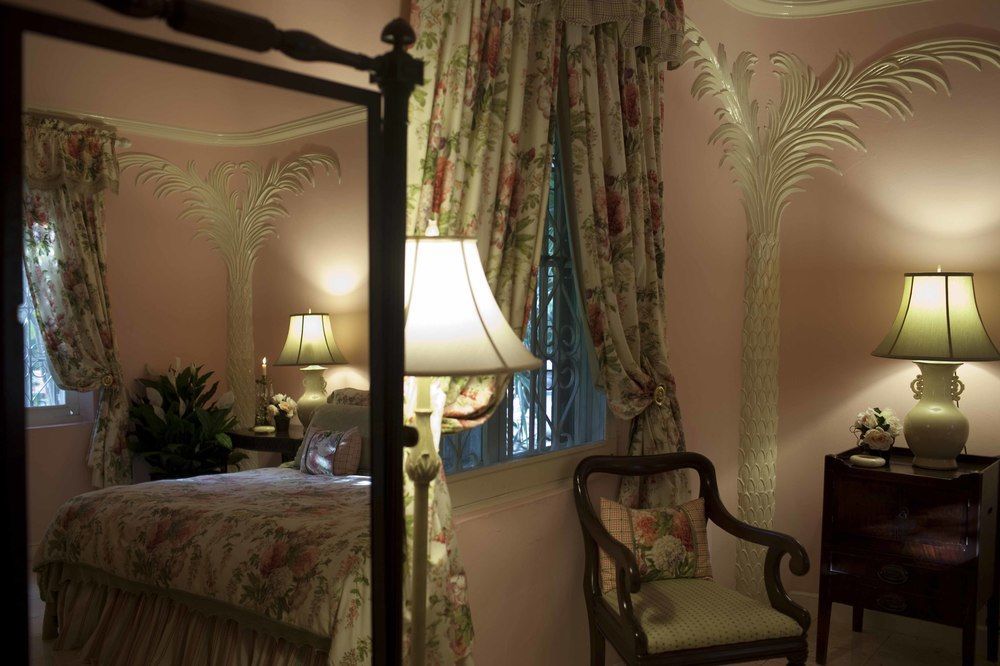 Graycliff Hotel And Restaurant Nassau Esterno foto