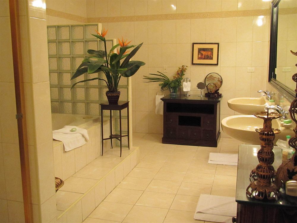 Graycliff Hotel And Restaurant Nassau Esterno foto